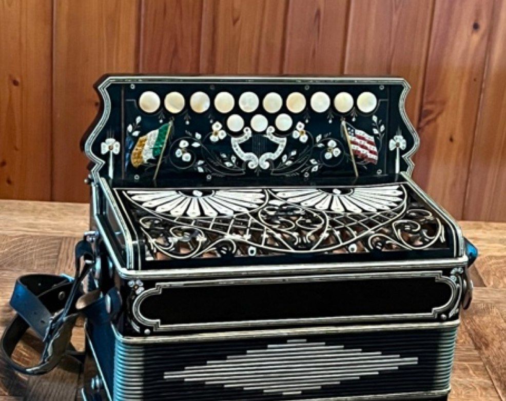 Music of the Spheres: Irish Accordion and Concertina Music with Paul Groff